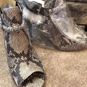 Michael Koran’s sling heel NWT